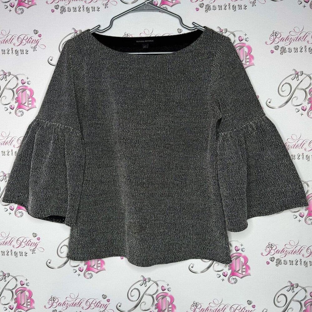 Banana republic top bell bottom hem sleeves flare cute tweed style black white